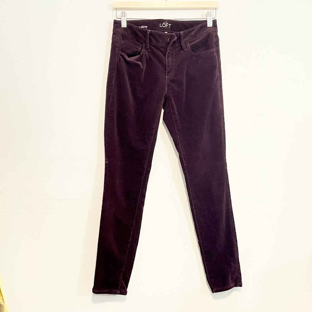 Pre-loved! LOFT Maroon Corduroy Skinny Pants!